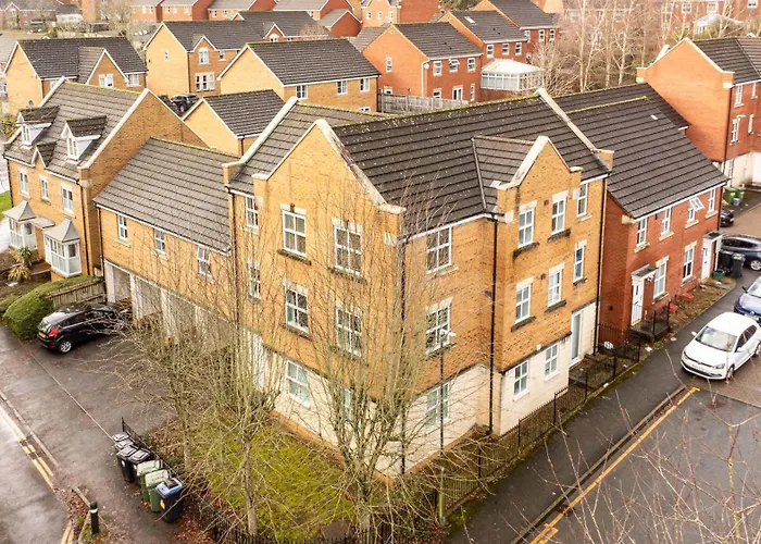 Apartmán New Comfy 2bed-2bath-flat-parking-by Fabaccommodation Bristol